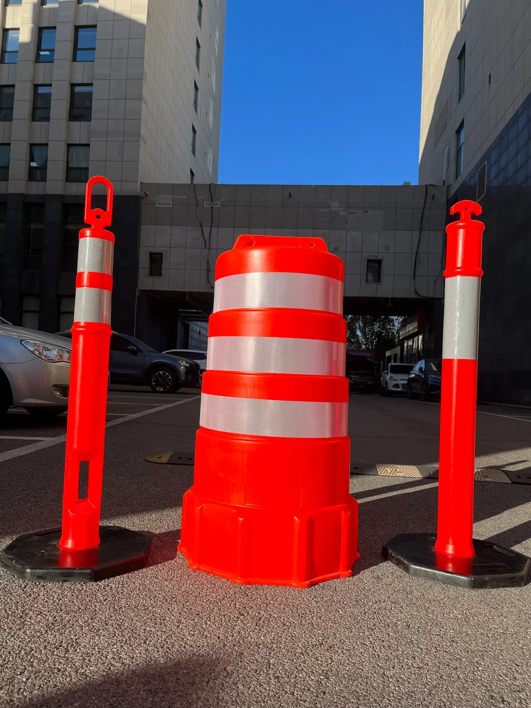 بشکه های ترافیکی PE پرفروش ROADSAFE، بشکه های ضربه گیر ایمنی جاده ای با بازتابنده 1